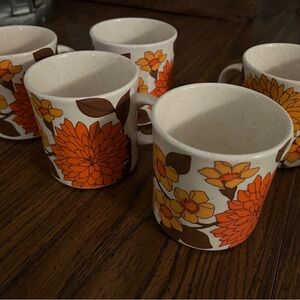 Vintage Floral Ceramic Mug Set - Orange and Brown